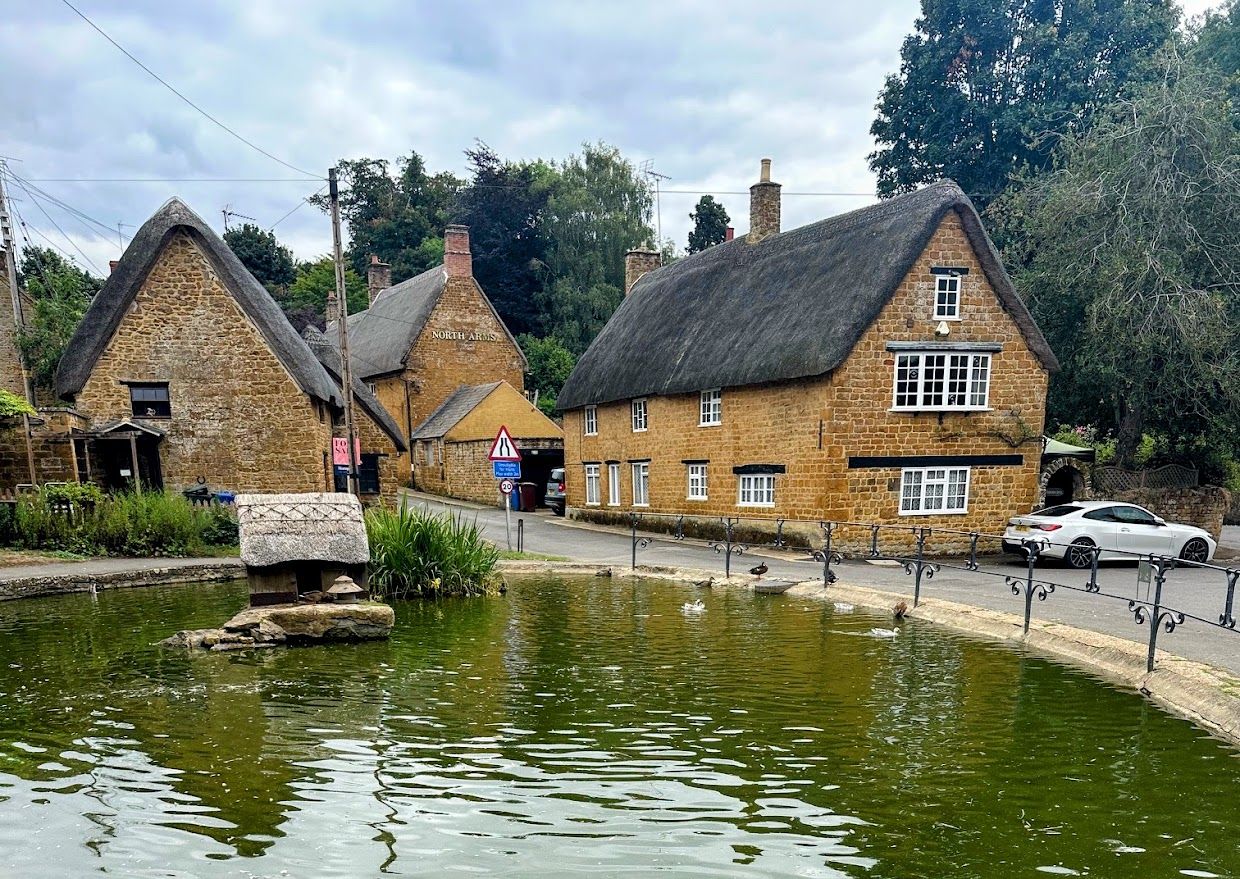 Duck pond at Wroxton
